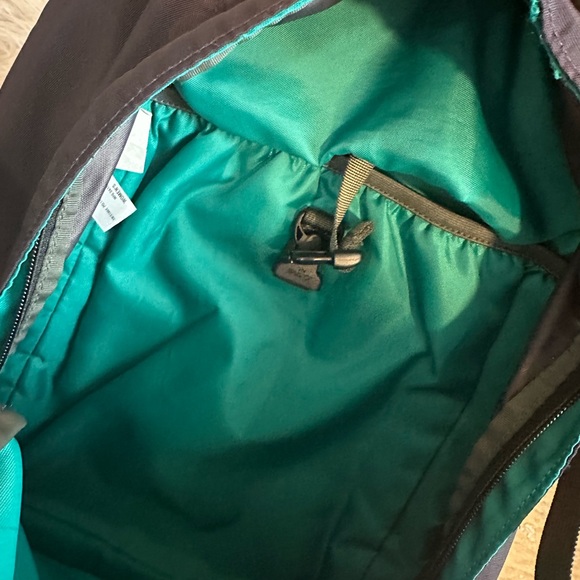 Women’s Purple Patagonia Backpack - Picture 6 of 16